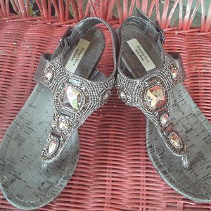 Sequin Simply Vera chocolate women shoes size 7M❤️